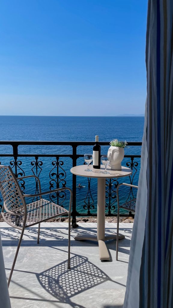 Μπαλκόνι με θέα στο Αιγαίο